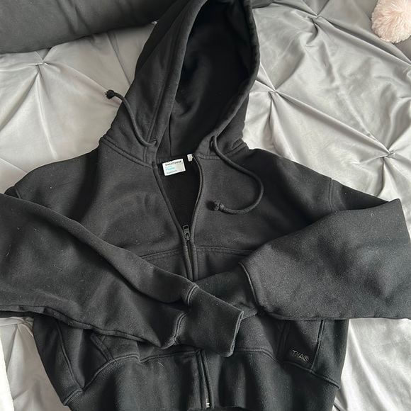 Aritzia Sweaters Aritzia Boyfriend Boxy Zip Up Poshmark